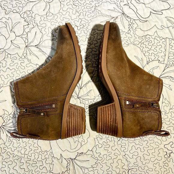 TEVA Anaya Side Zip Leather Ankle  Bootie in Brown 1120153 Women’s Sz 7 - Picture 9 of 14